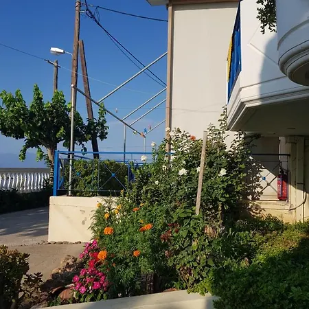 Apartment Schinas Apts. Tolofon