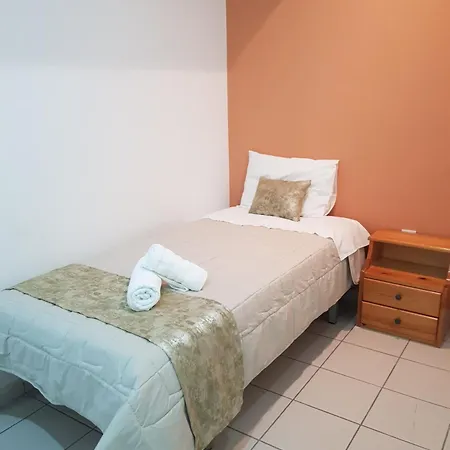 Schinas Apts. * Tolofon