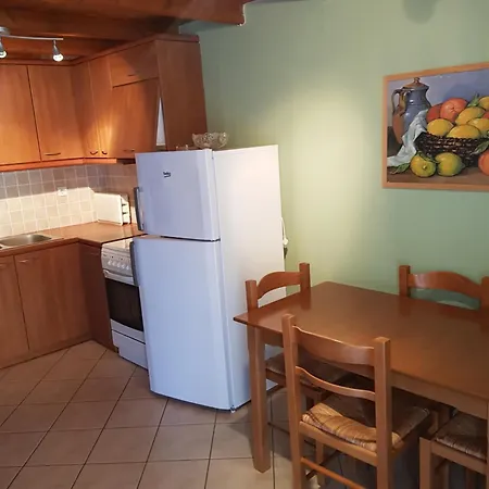 Schinas Apts. * Tolofón