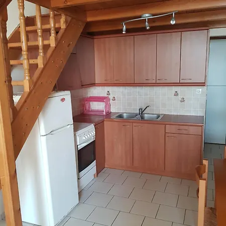 Schinas Apts. * Tolofon