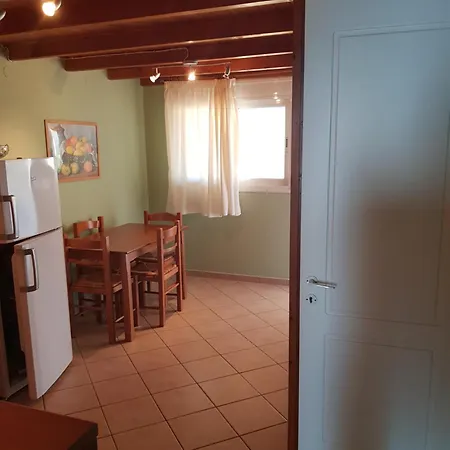 아파트 Schinas Apts.